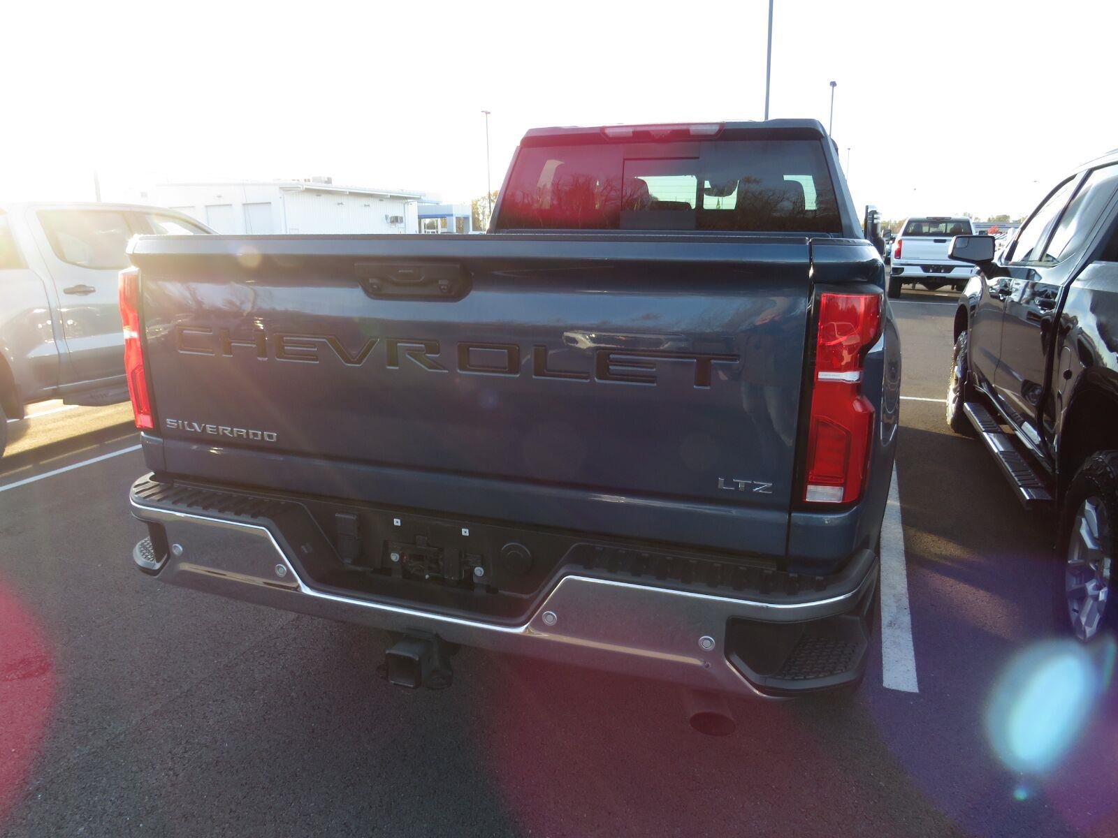 Used 2024  Chevrolet  image 16