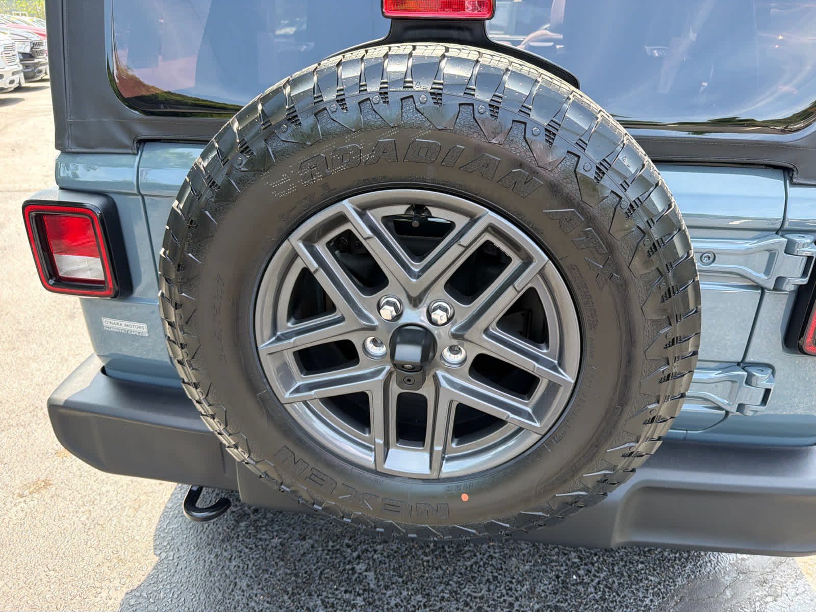 New 2026 Anvil Clear-Coat Exterior Paint Jeep Sport S image 18