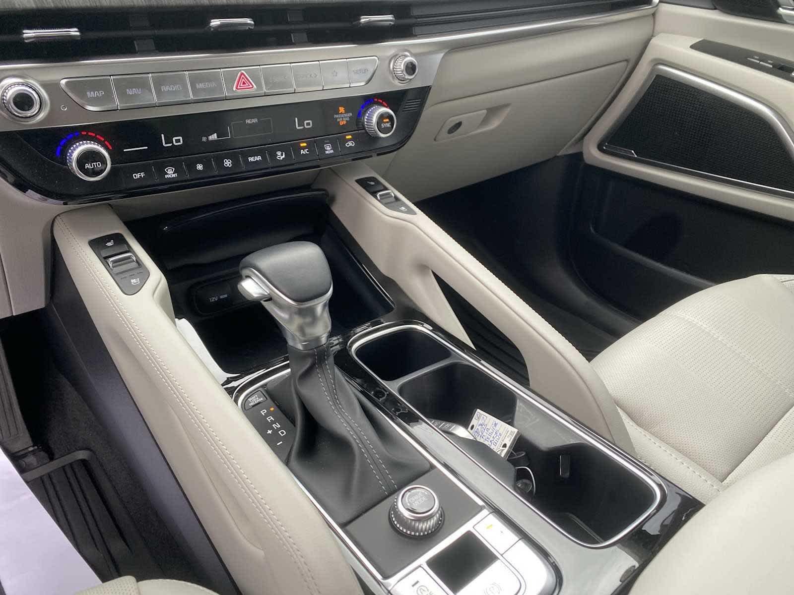 2025 Kia Telluride EX - Photo 16