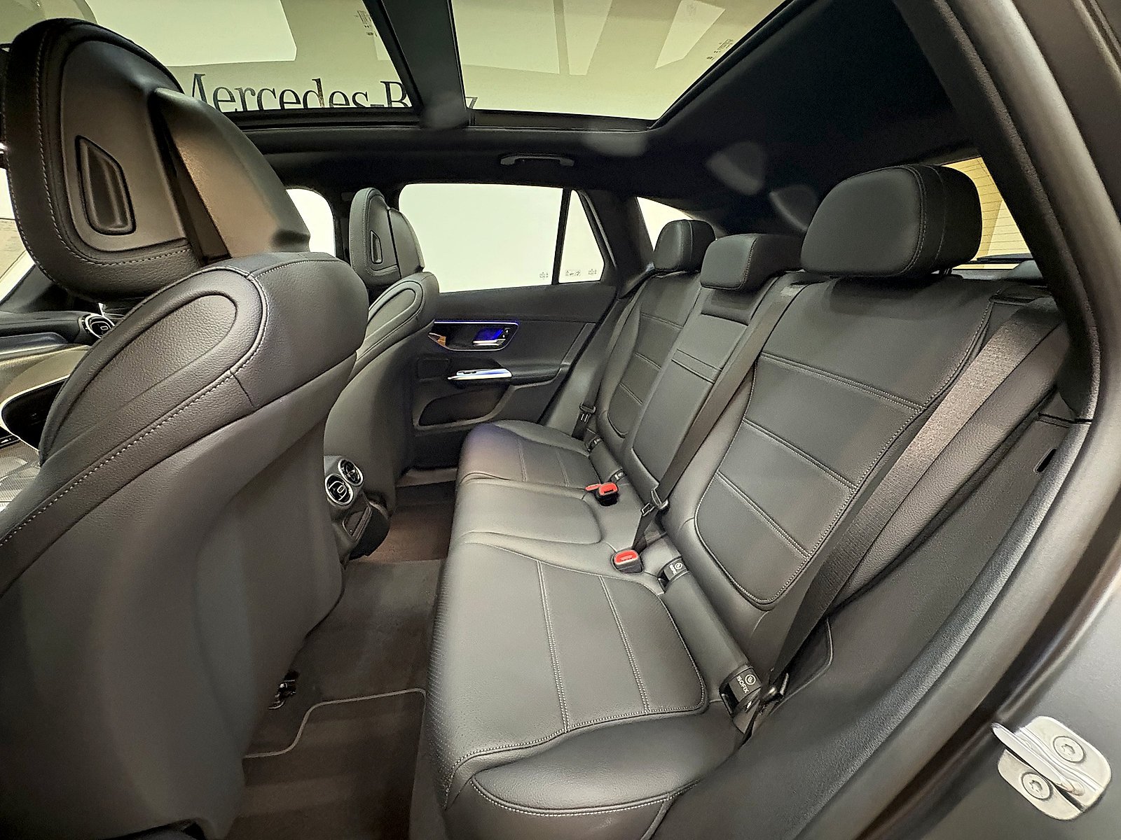 New 2027 MANUFAKTUR exclusive graphite grey magno Mercedes-Benz GLC 300 image 56