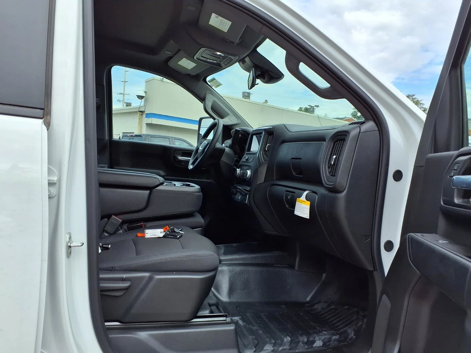 2026 GMC Sierra 3500 Chassis Cab Pro - Photo 23