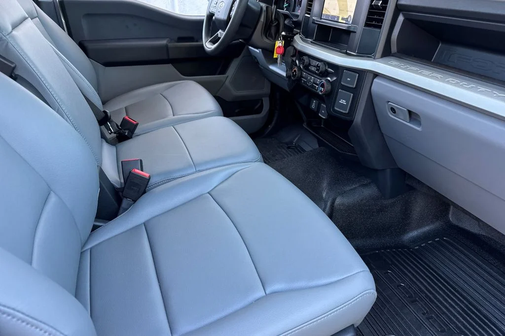 New 2026 Oxford White Ford F-250® XL image 14