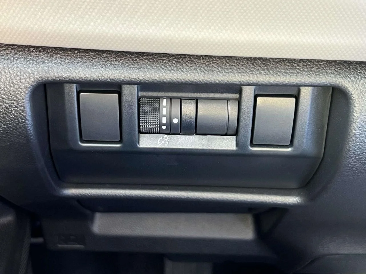 2025 Subaru Forester Base - Photo 16