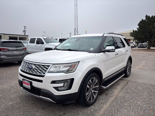 Used 2016  Ford Platinum image 1