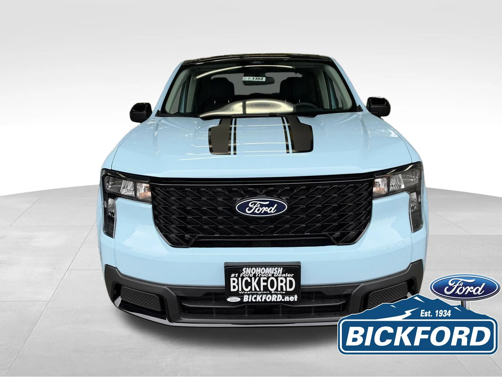 New 2026 Blue Ford XLT image 2