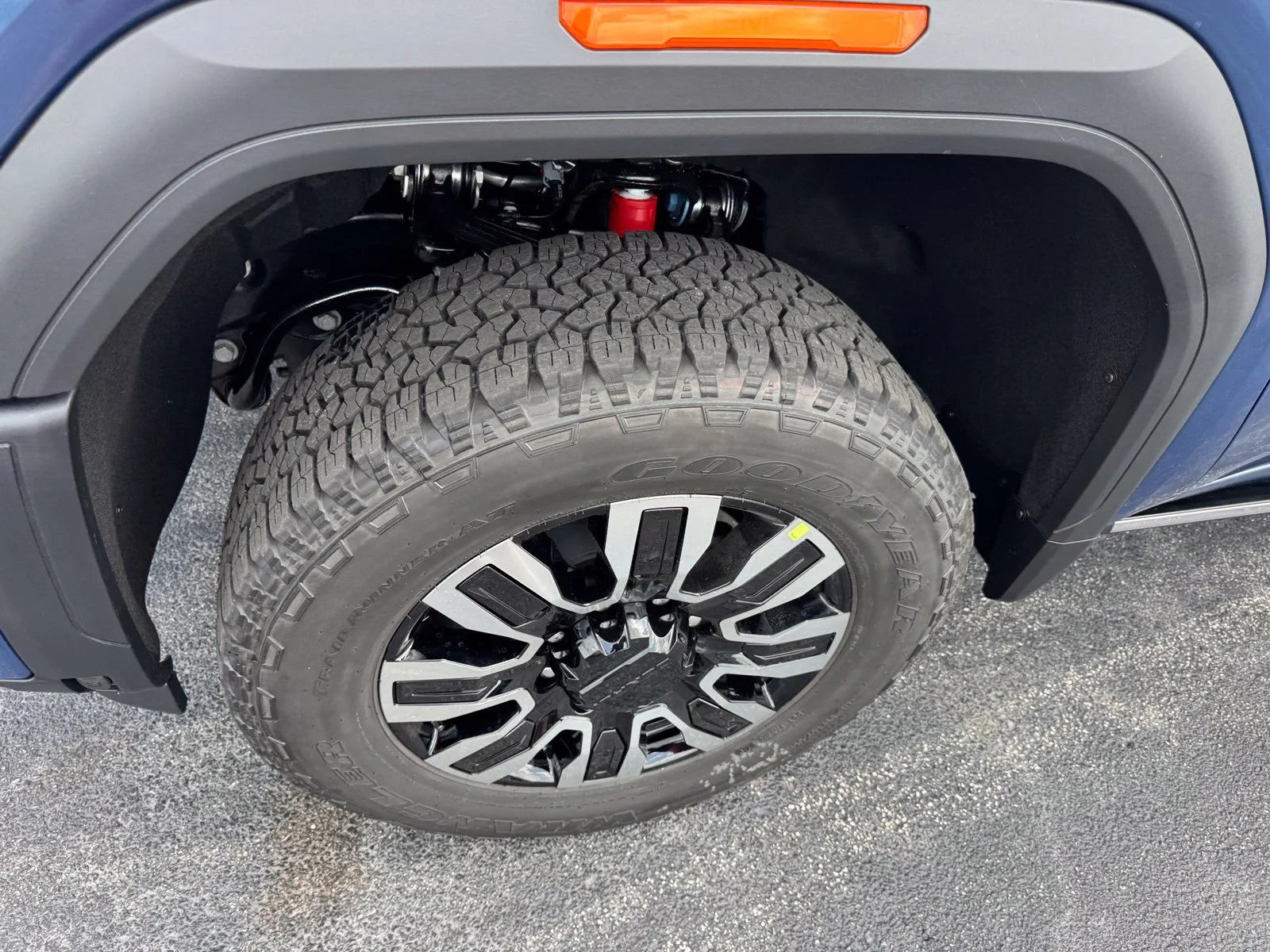 2026 GMC Sierra 2500HD Denali Ultimate - Photo 8