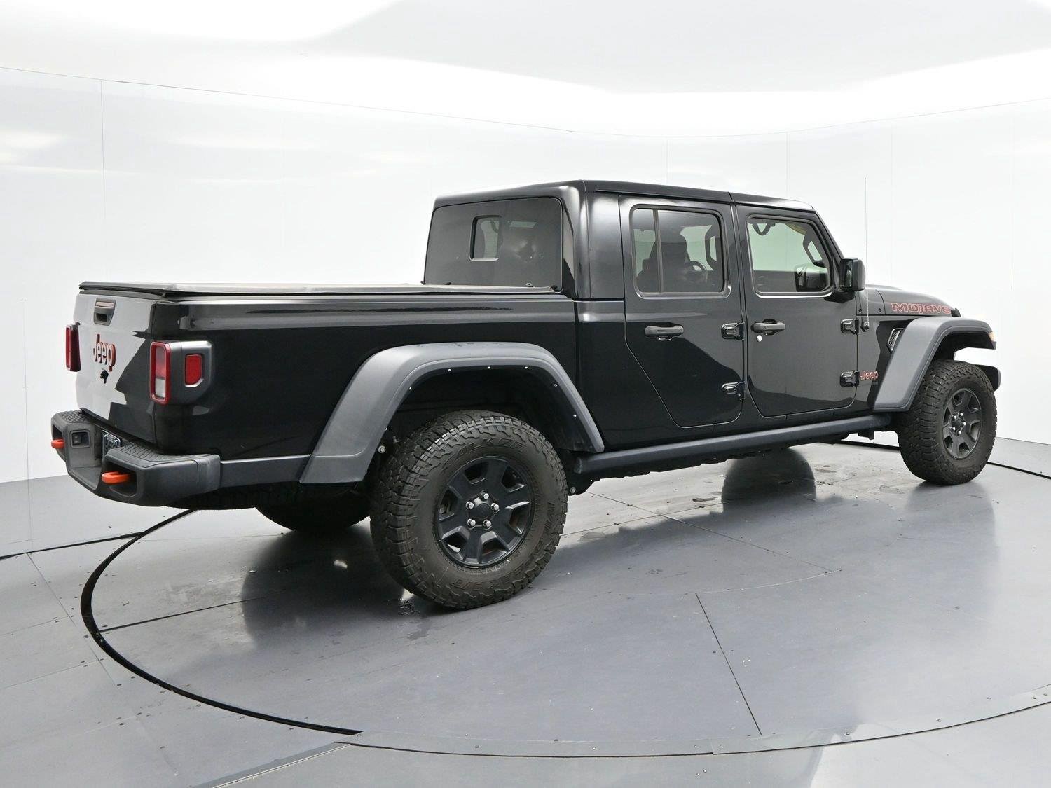 Used 2022 Black Jeep Mojave image 7