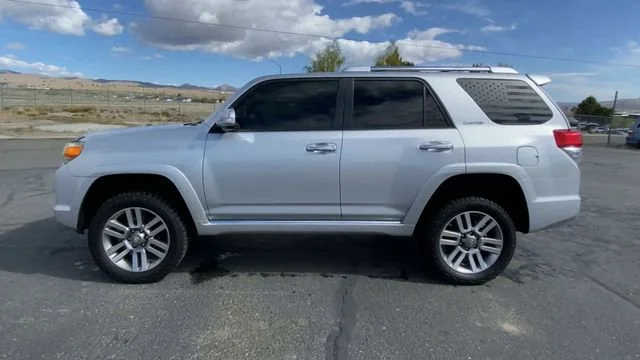 Used 2013 Silver Toyota SR5 image 5
