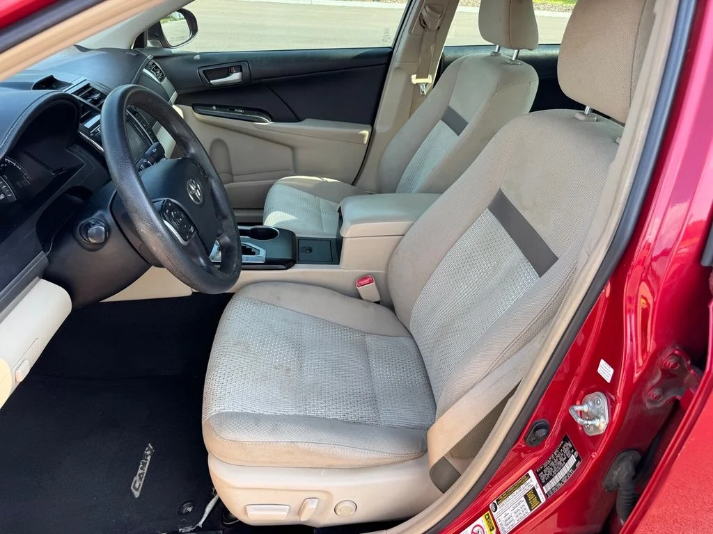 Used 2013 Red Toyota LE image 5