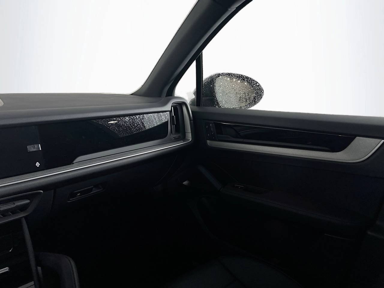 New 2026 Chromite Black Metallic Porsche E-Hybrid image 26