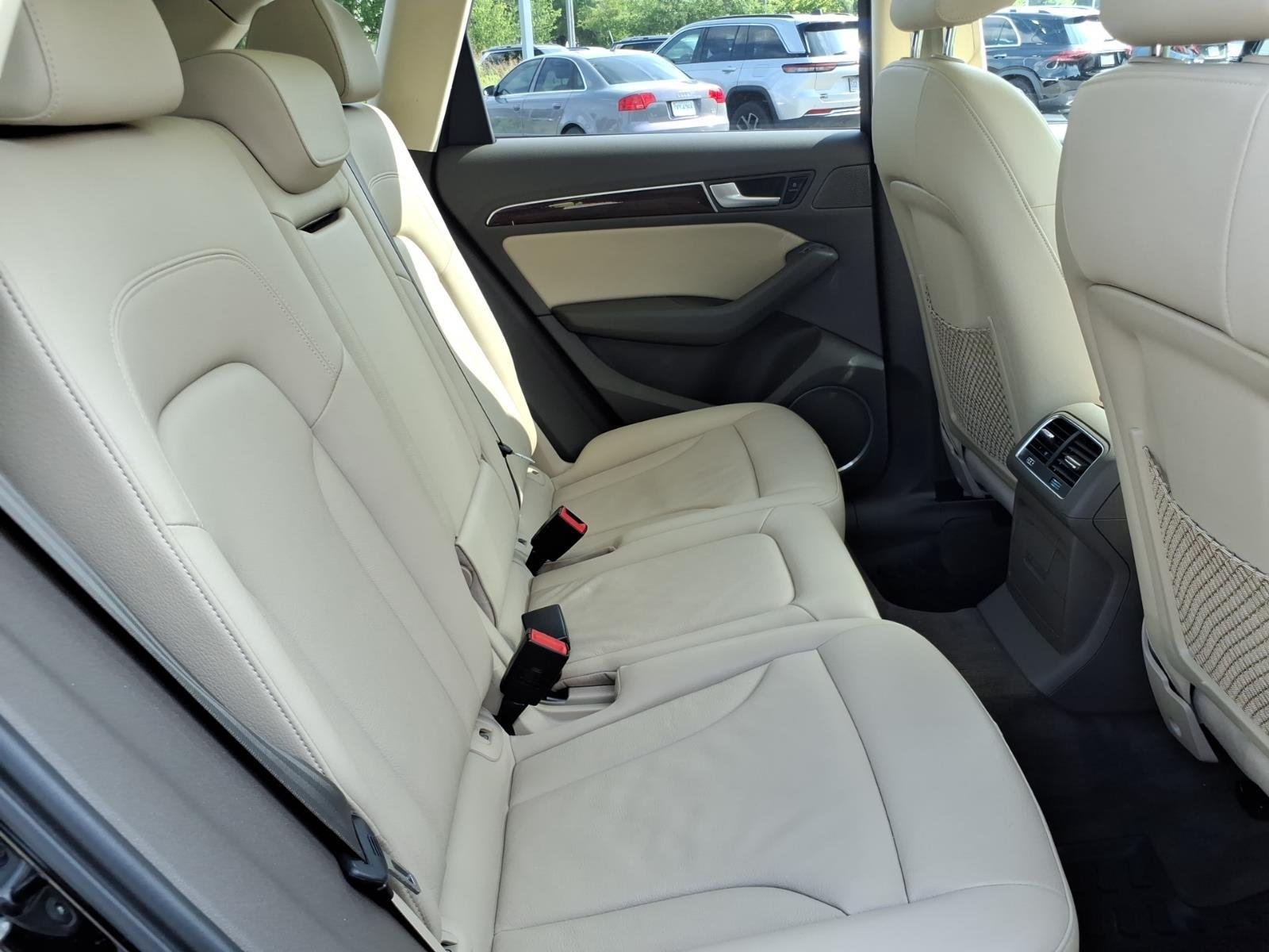 Used 2016 Mythos Black Metallic Audi Premium Plus image 26