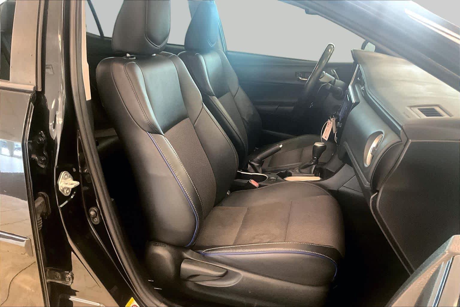 Used 2018 Black Sand Pearl Toyota SE image 8