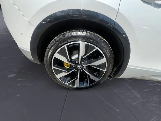 Certified Used 2024 White Acura Type S image 35
