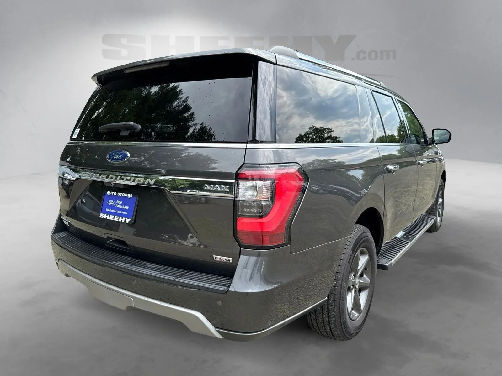Used 2021 Gray Ford Limited image 16
