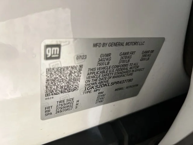 Used 2023 Summit White GMC Denali image 31
