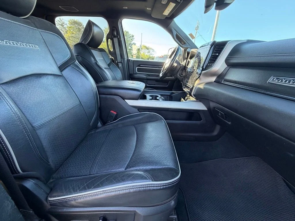 Used 2019 Black Ram Laramie image 36