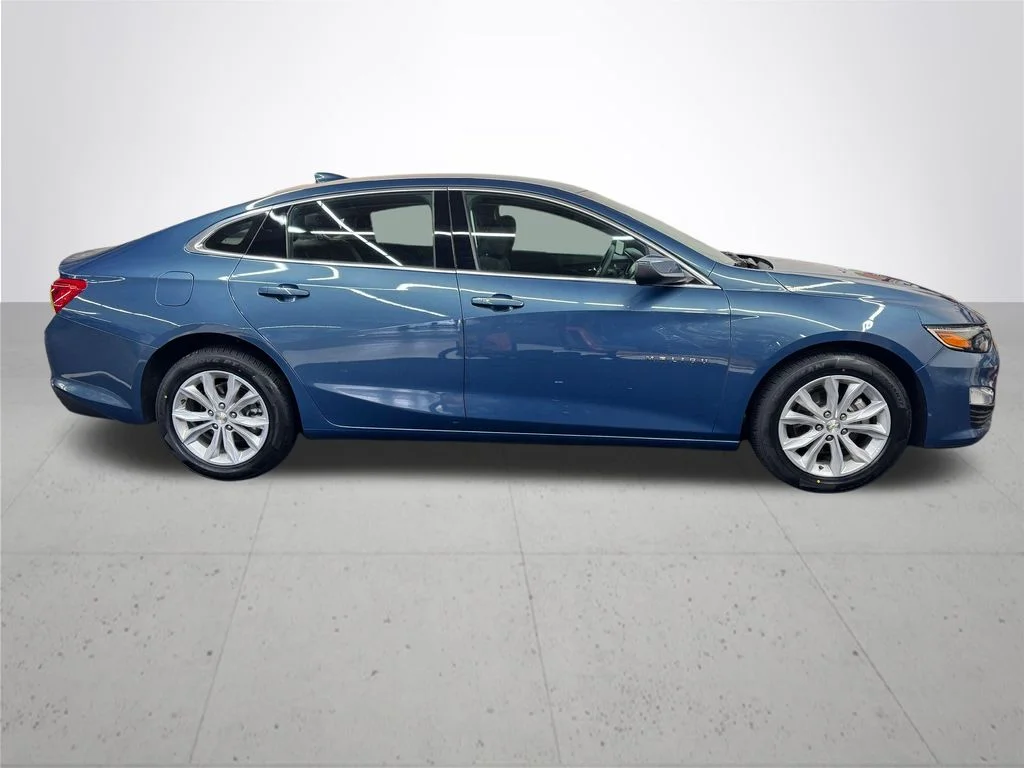 Used 2024 Blue Chevrolet LT image 8
