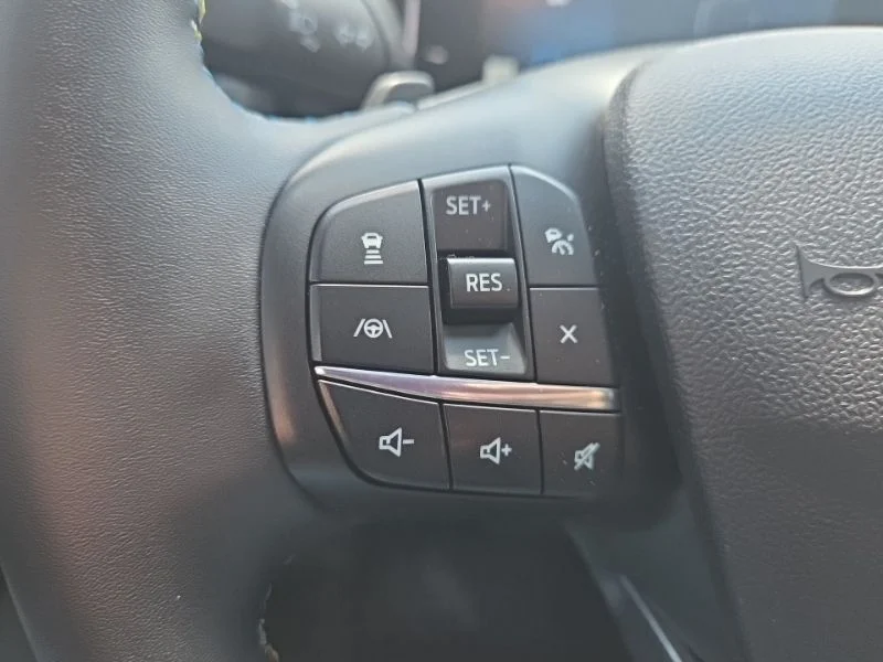 Used 2025 Gray Ford Lobo High image 31