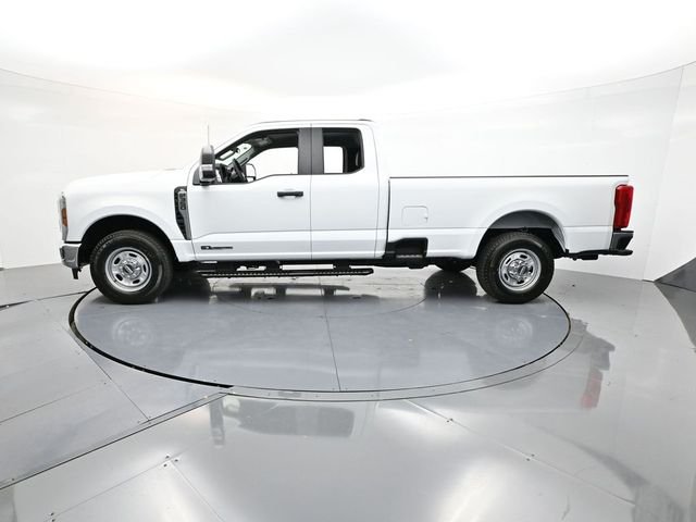 New 2026 Oxford White Ford F-350® XL image 4
