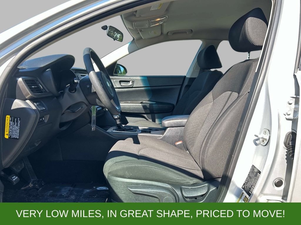 Used 2017 Silver Kia LX image 13