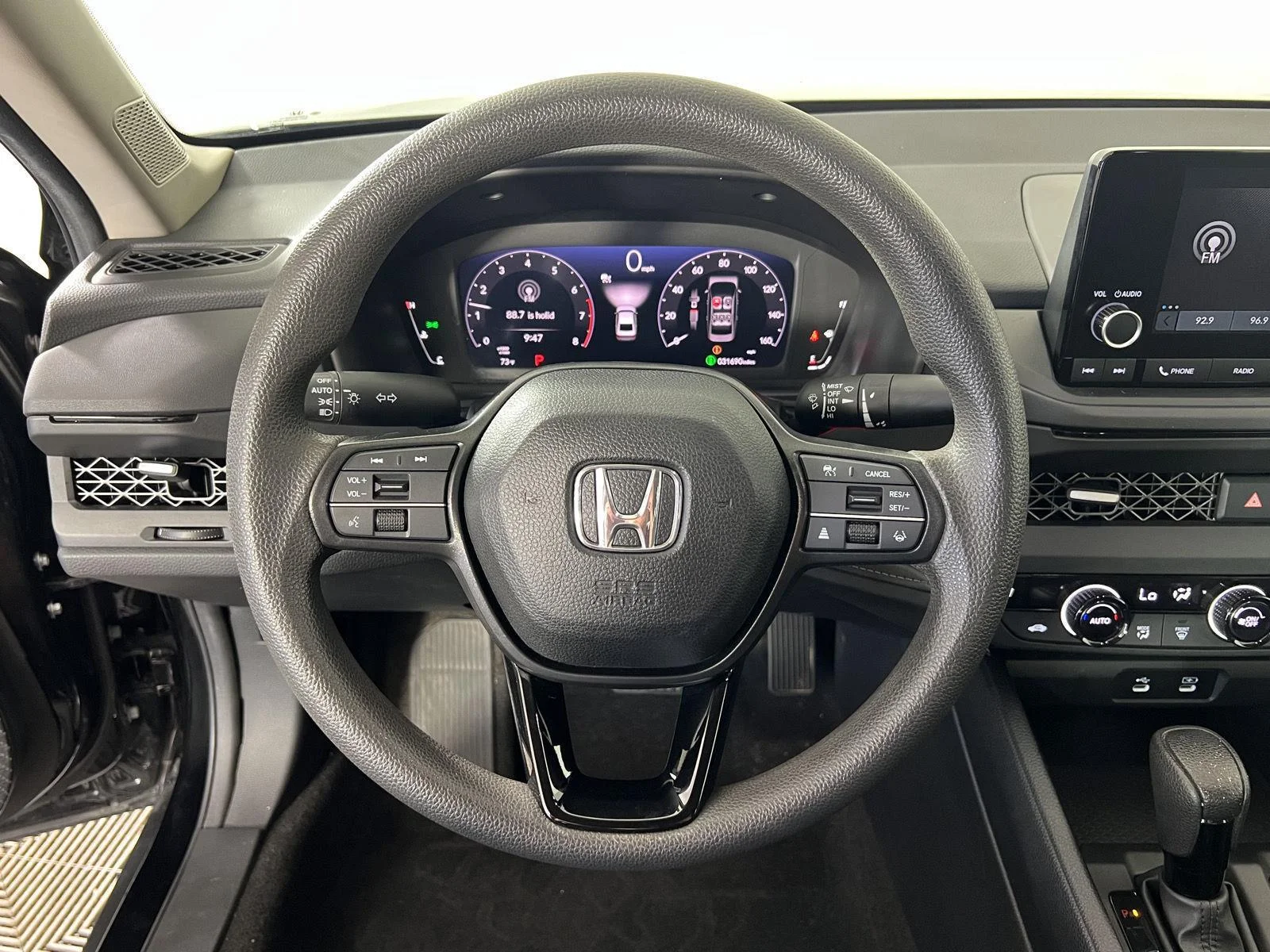 Used 2023  Honda EX image 8