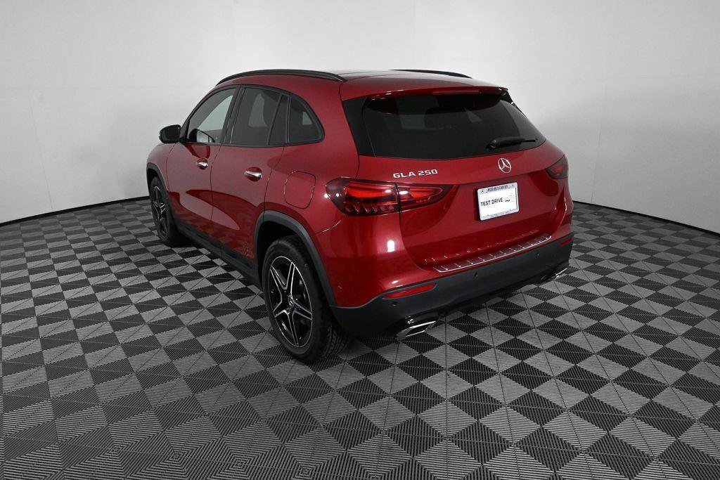 New 2026 MANUFAKTUR Patagonia Red Metallic Mercedes-Benz GLA 250 image 43