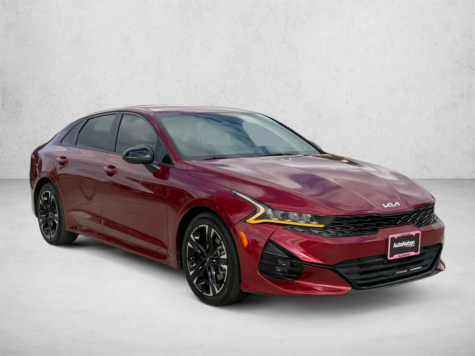 Used 2022 Passion Red Kia GT-Line image 3