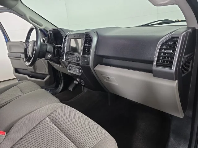 Used 2018 Blue Ford XLT image 28