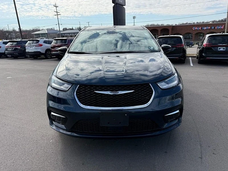 Used 2024 BLUE Chrysler Touring L FWD image 9