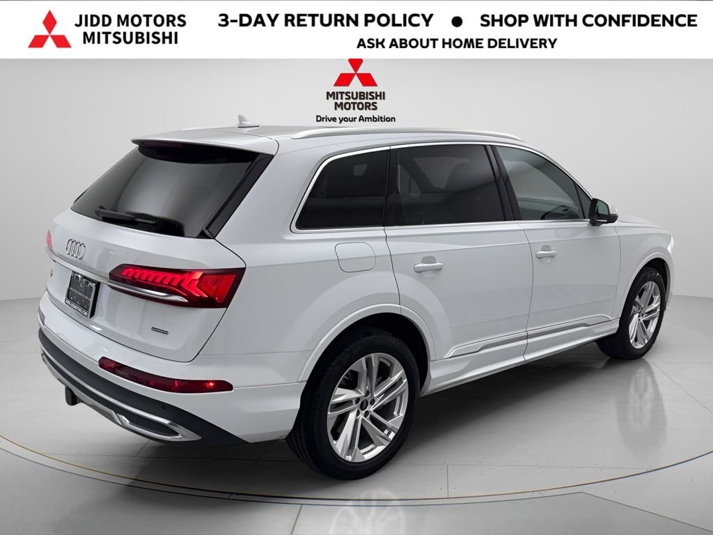 Used 2023 Glacier White Audi 45 Premium image 4