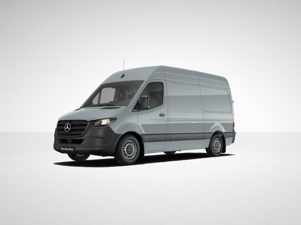 New 2025  Mercedes-Benz Cargo 144 WB image 39