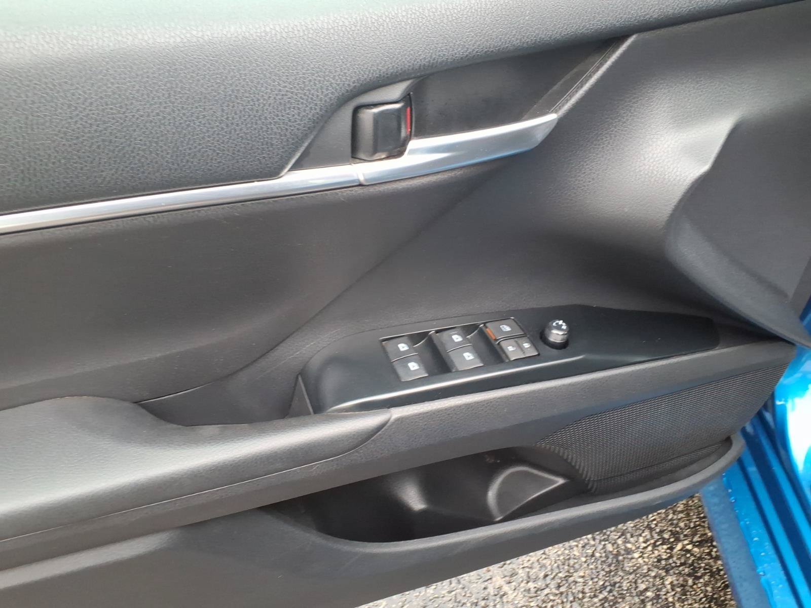 2020 Toyota Camry LE - Photo 12