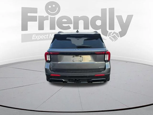 Used 2025 Gray Ford ST-Line image 6