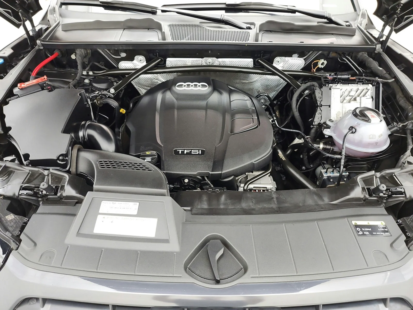 Used 2019 Mythos Black Metallic Audi Premium Plus 45 TFSI quattro image 16