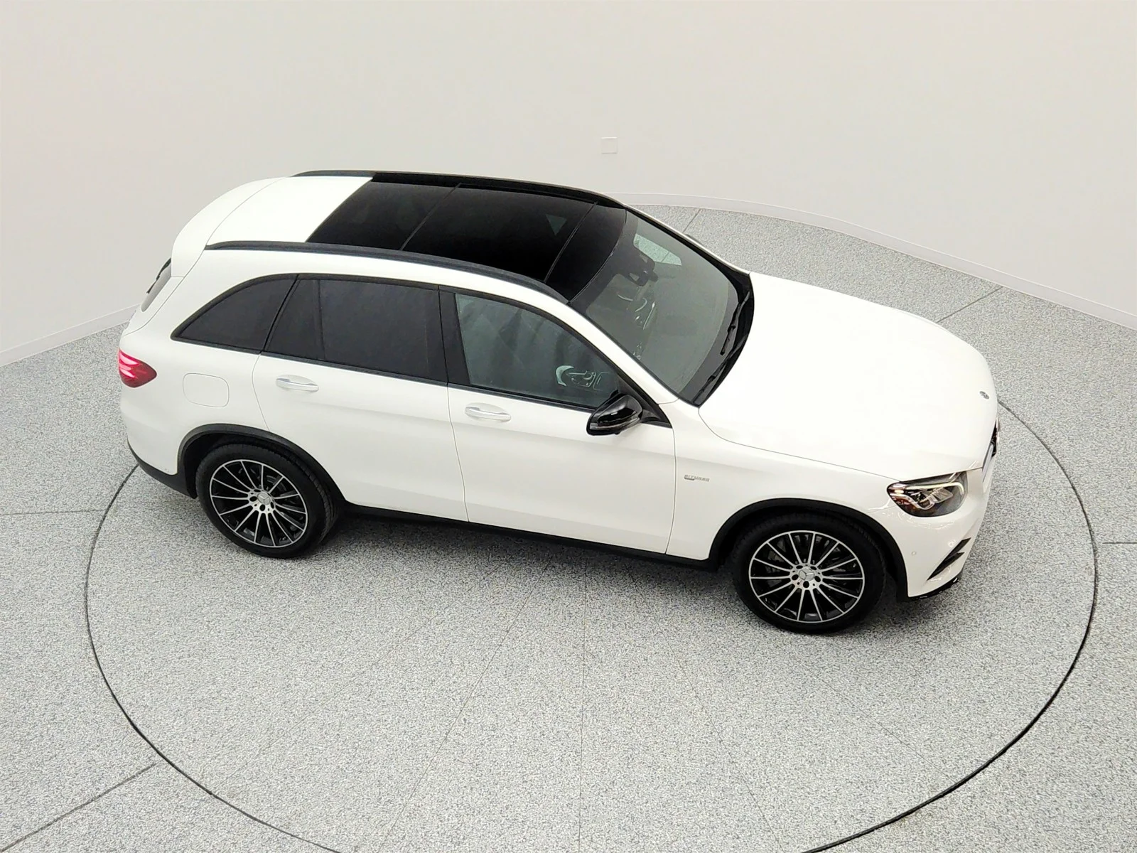 Used 2018 Polar White Mercedes-Benz AMG® GLC 43 4MATIC SUV image 25