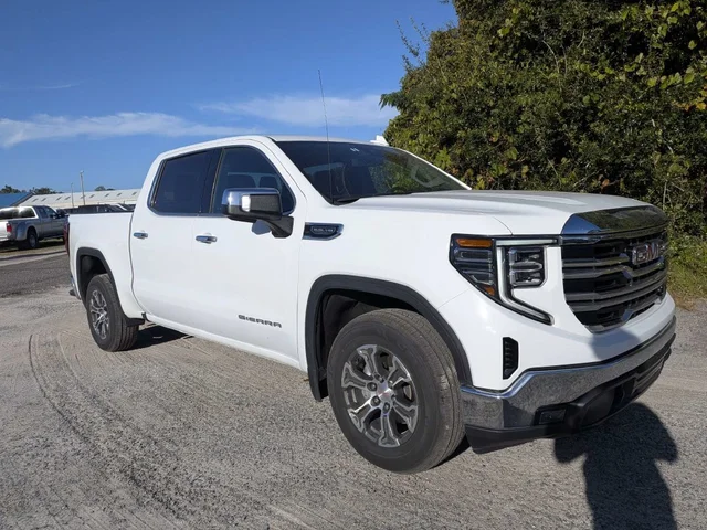 2025 GMC Sierra 1500 SLT