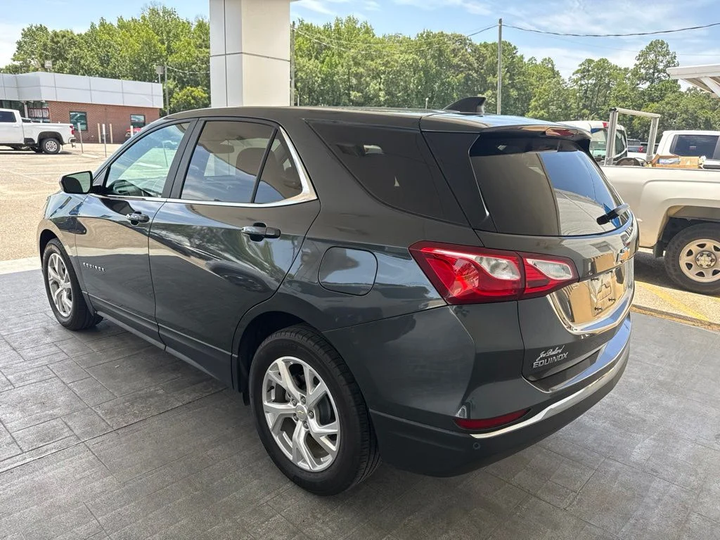 Used 2021 Gray Chevrolet LT image 4
