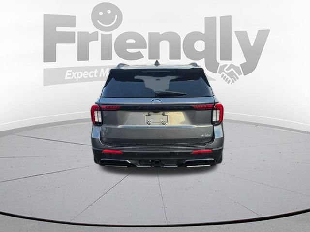 Used 2025 Gray Ford ST-Line image 6