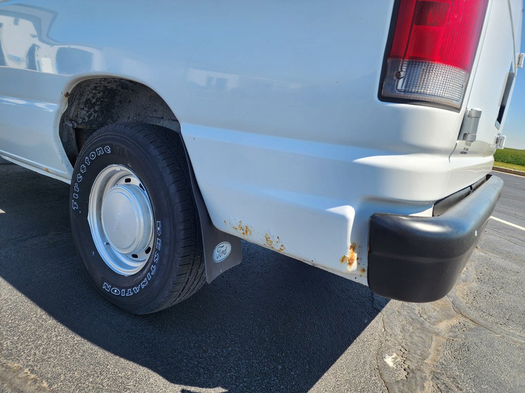 Used 2001  Ford  image 9