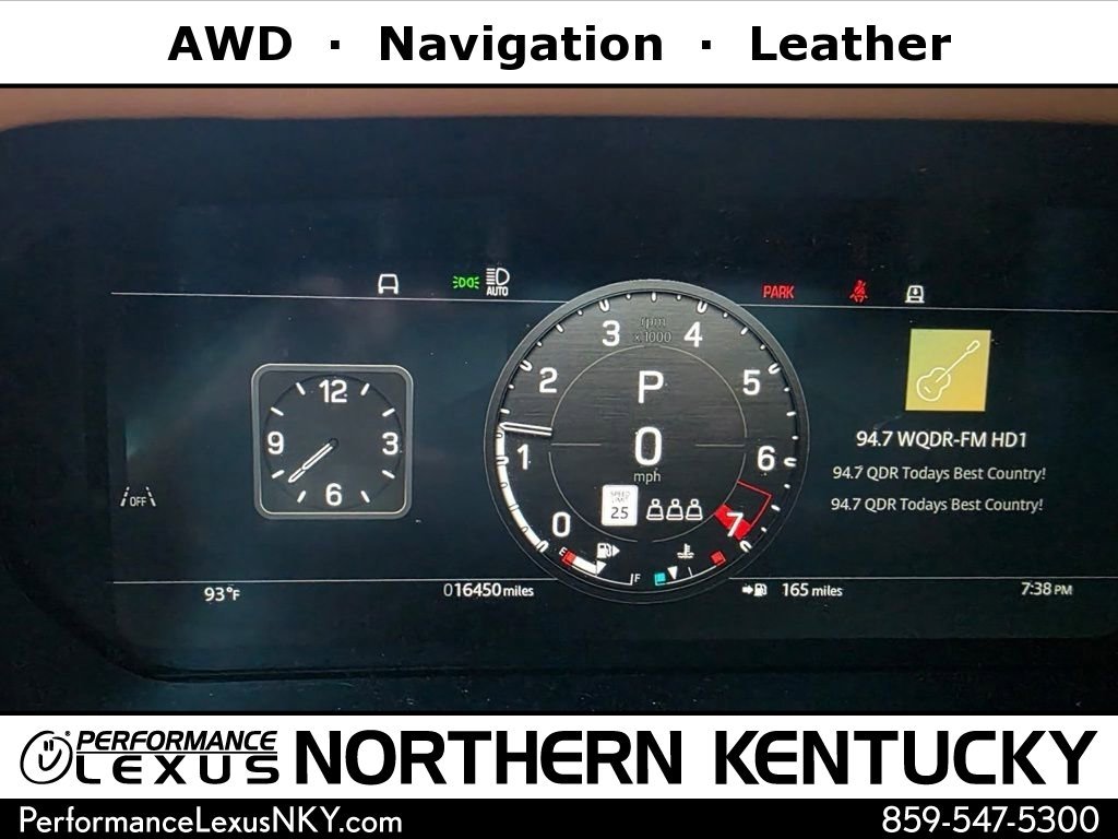 2024 Land Rover Defender 110 SE P400's photo