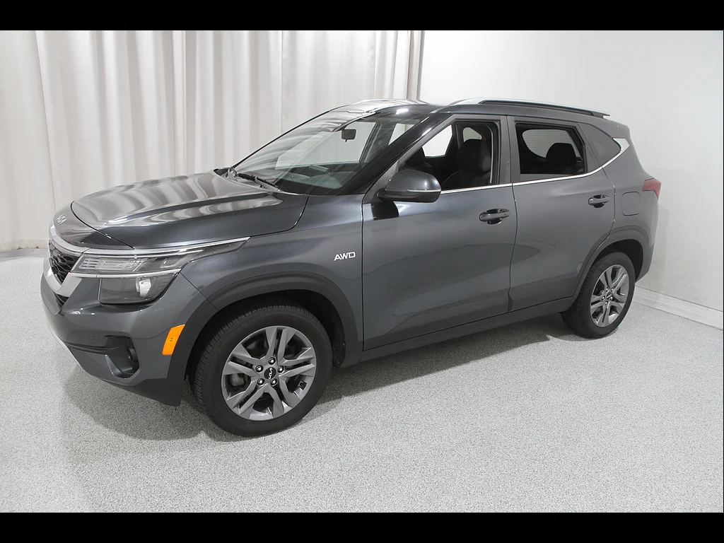 Used 2023 Gravity Gray Kia S image 3