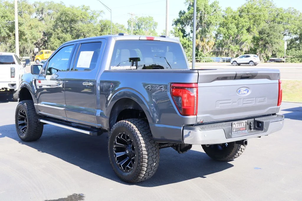 Used 2025 Gray Ford XLT image 7