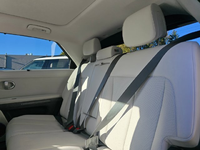 2023 Hyundai IONIQ 5 Limited - Photo 17