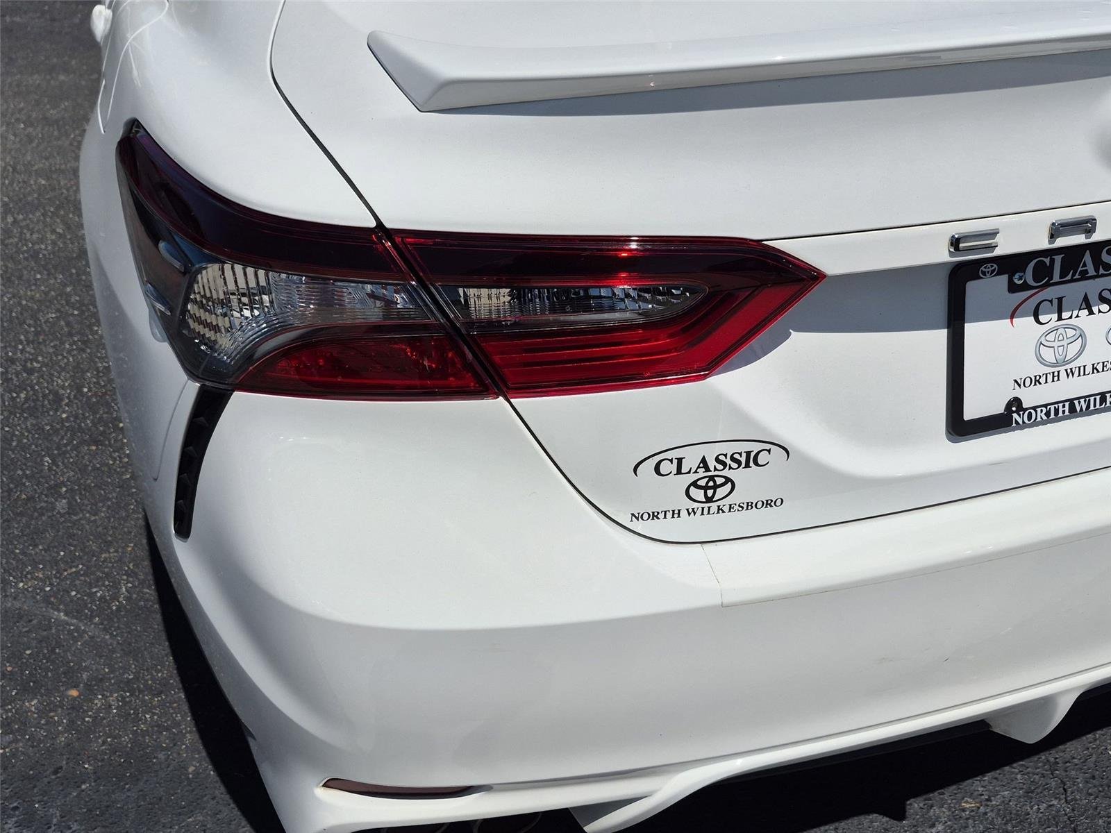Used 2023 Ice Cap Toyota Hybrid SE image 11