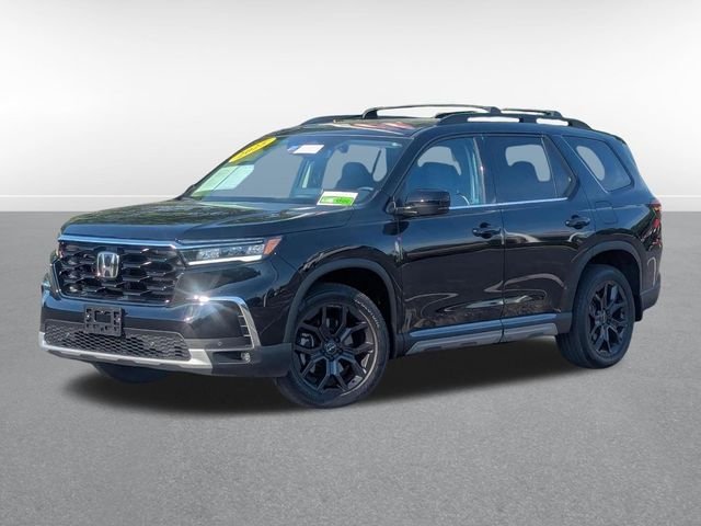 2025 Honda Pilot Touring AWD's photo