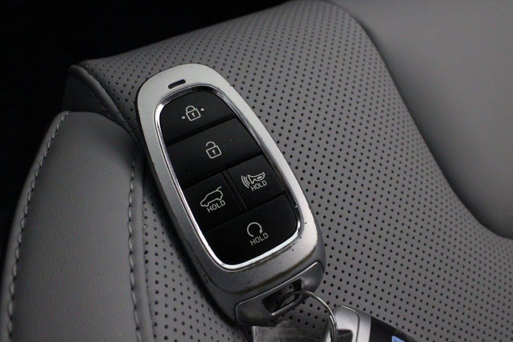 Certified Used 2025 Silver Hyundai SEL image 32