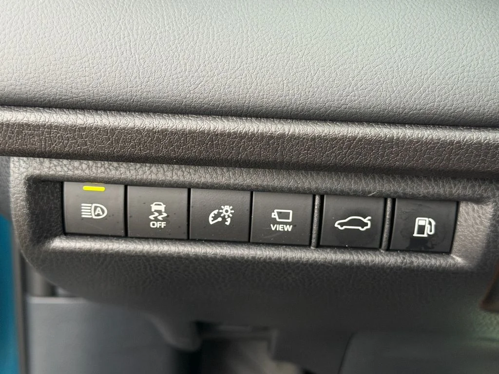 Used 2026  Toyota XSE image 26