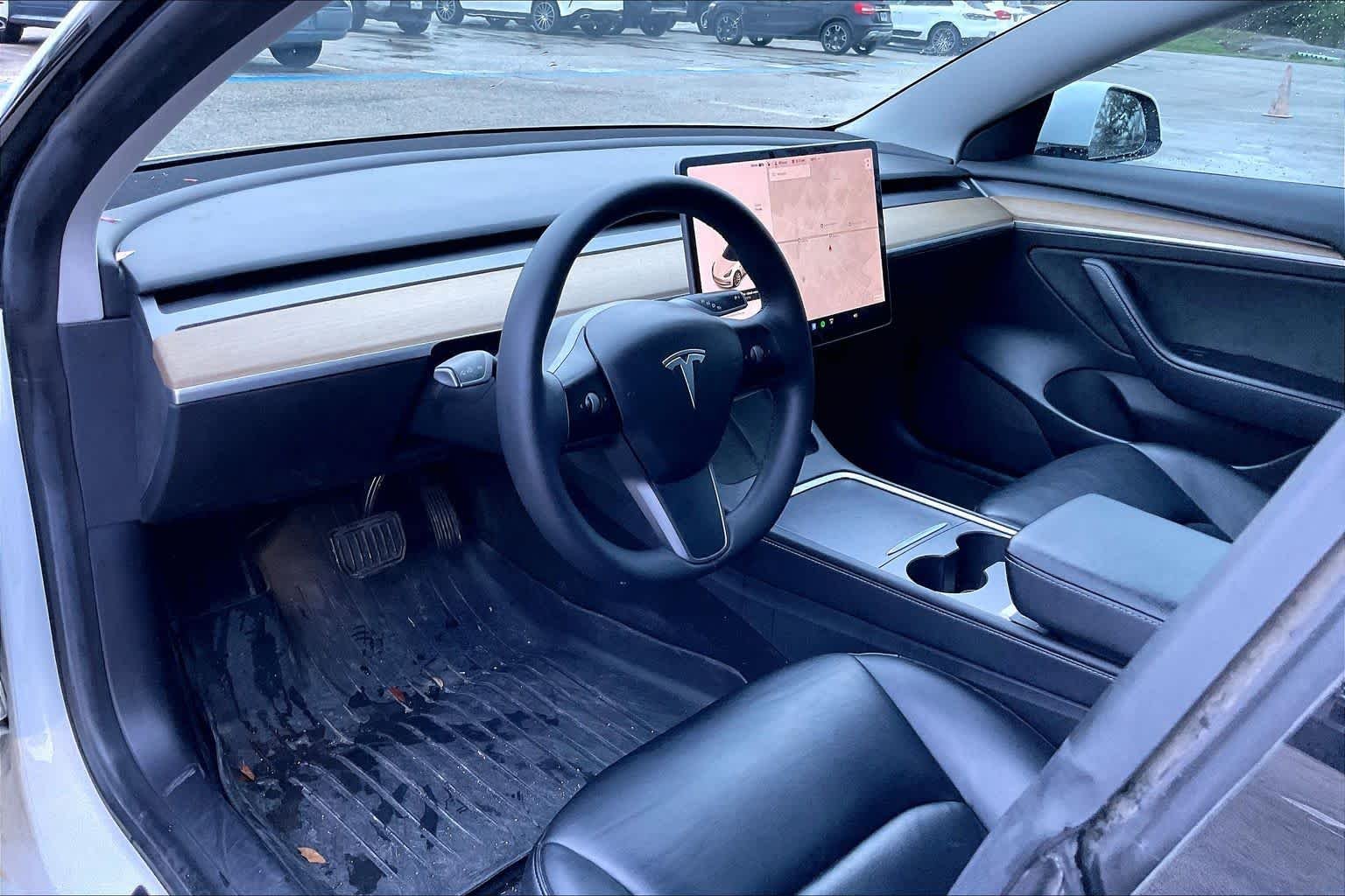 Used 2021 Pearl White Multi-Coat Tesla Long Range image 16