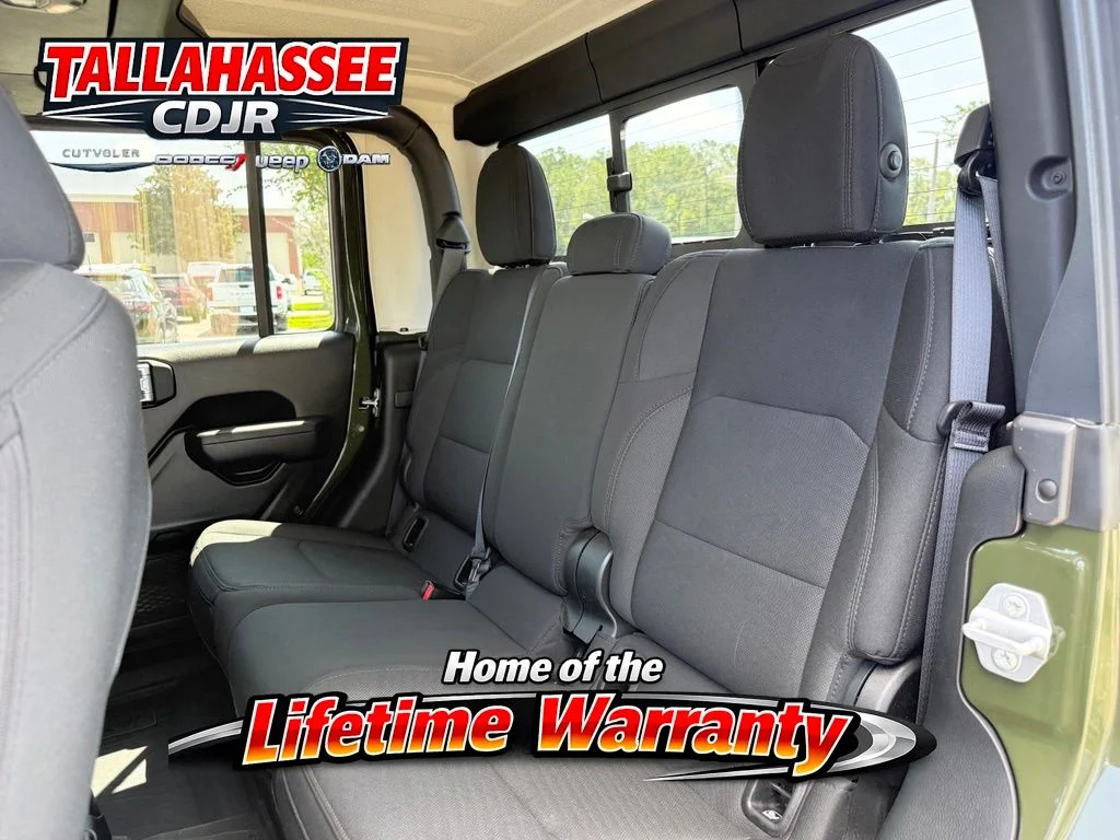 Used 2022 Green Clearcoat Jeep Sport image 24