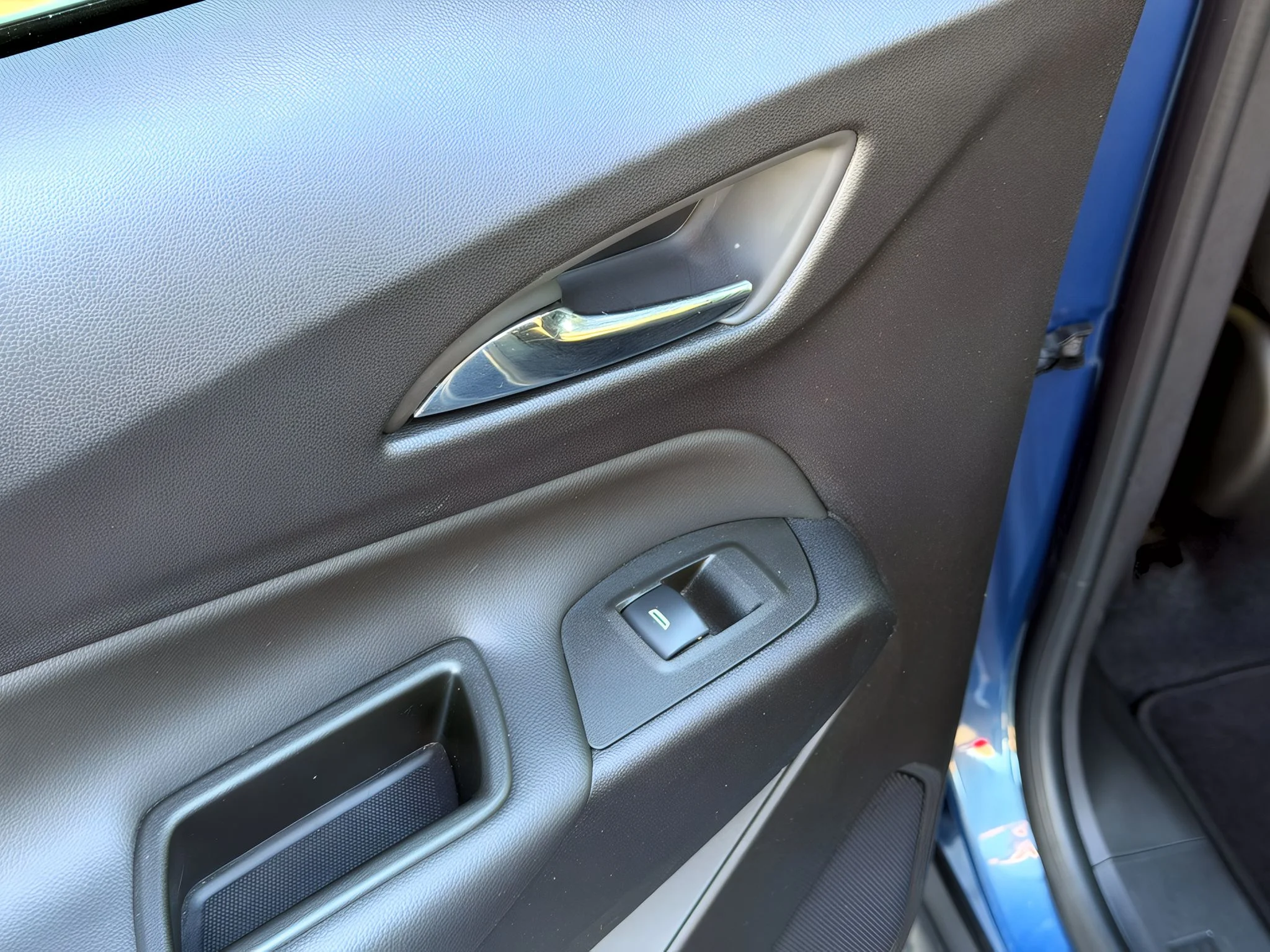 2024 Chevrolet Equinox LT - Photo 31